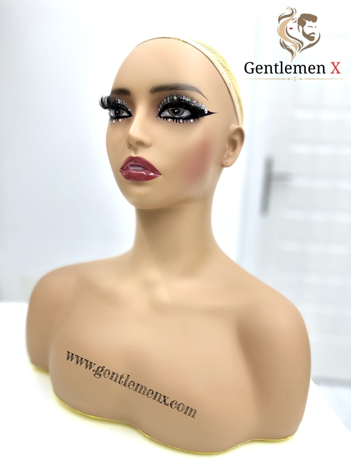 Realistic Female Mannequin Head with Shoulder for Display - Manikin Head with Shoulder for Wig/Jewelry/Makeup/Hat/Sunglass Display